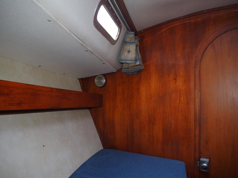 Cabin en avant, H&eacute;bergements